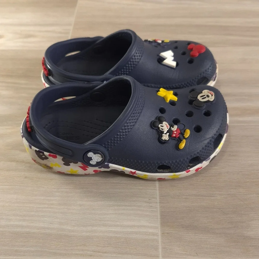 Crocs Disney Mickey Mouse Clog Kids Toddler Size 9 Classic Beach Walk Park